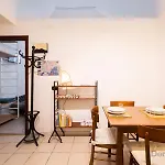 Villari Guest House